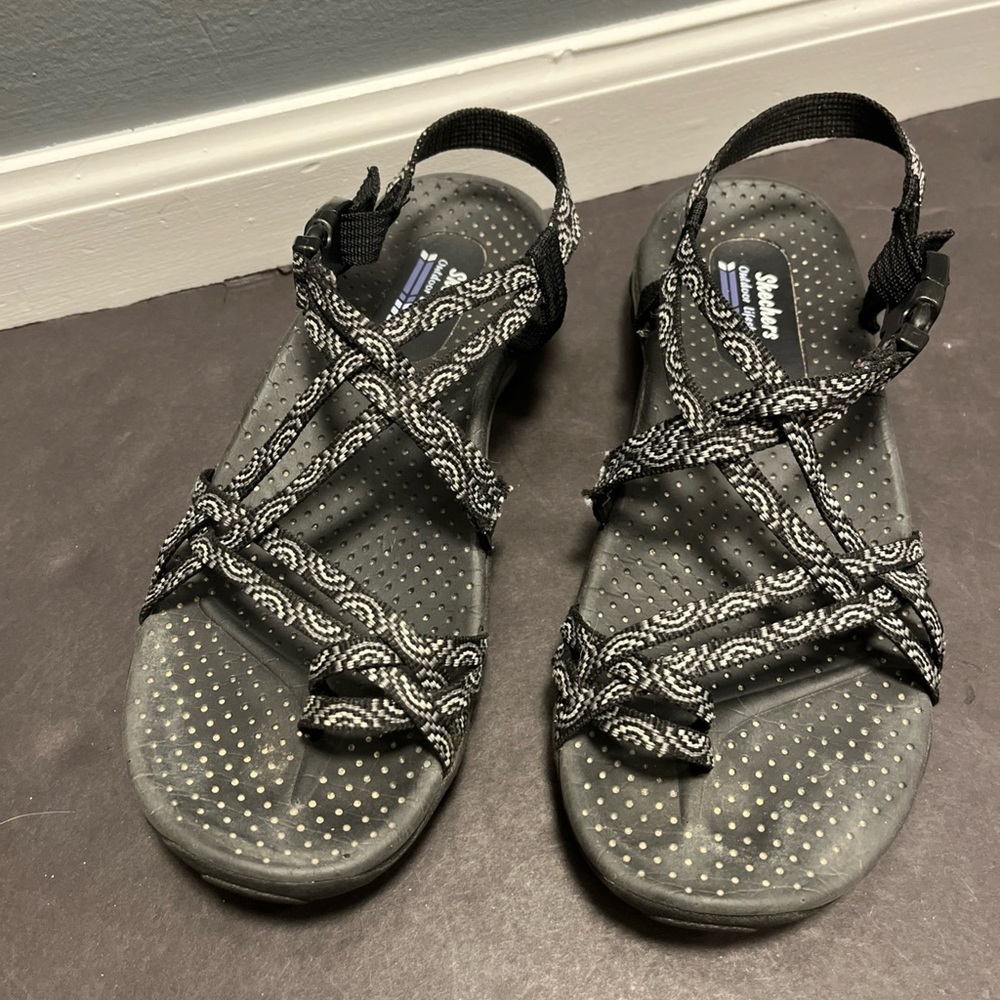 Skechers Outdoor Lifestyle Strappy Sandals Women's Size 9 Buckle Black/Gray - Picture 4 of 7